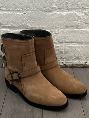 New! Franco Sarto women’s  Tan Suede Buckle Ankle Boots never worn excelle shape